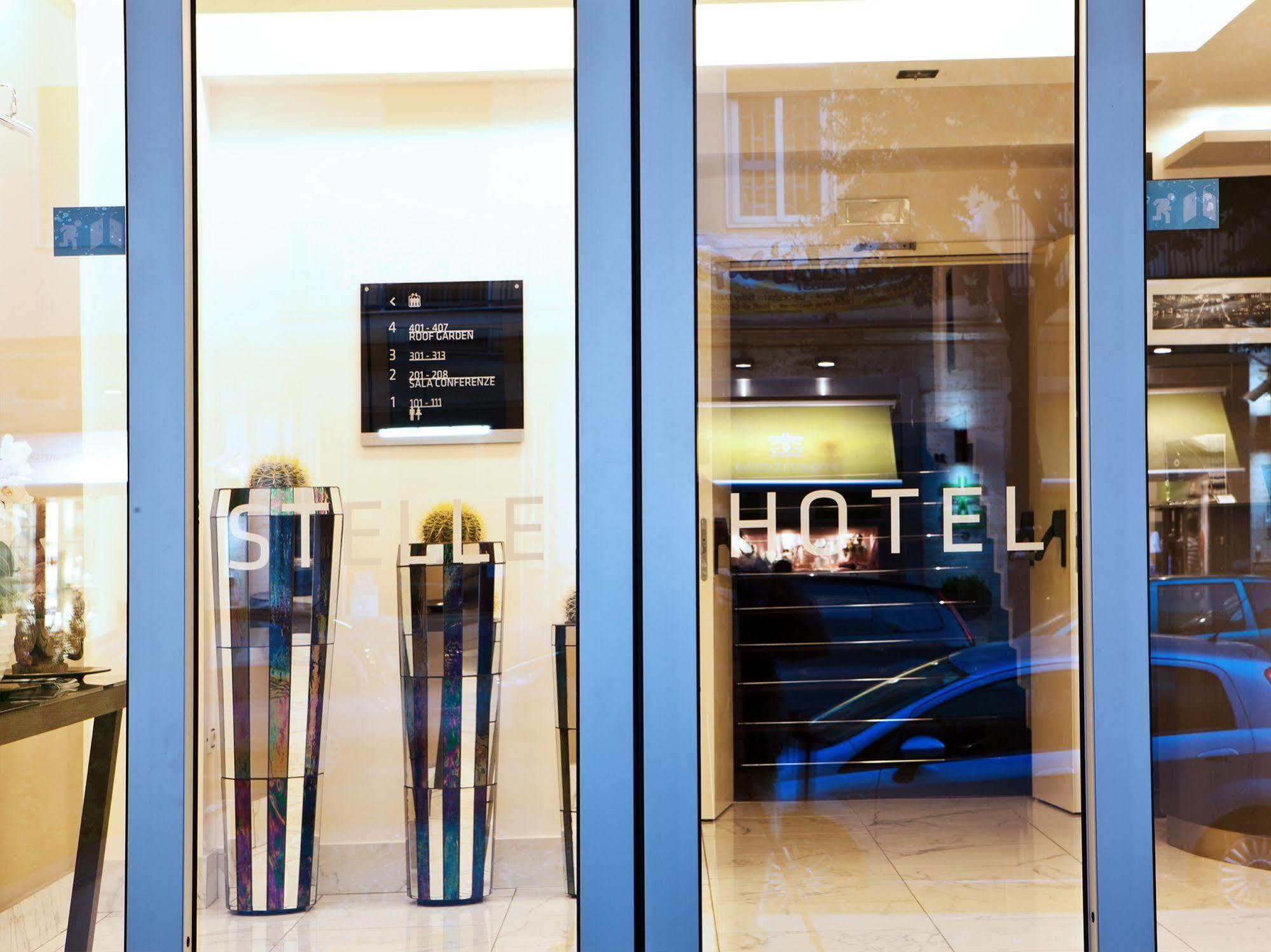 Stelle Hotel The Businest Nápoles Exterior foto
